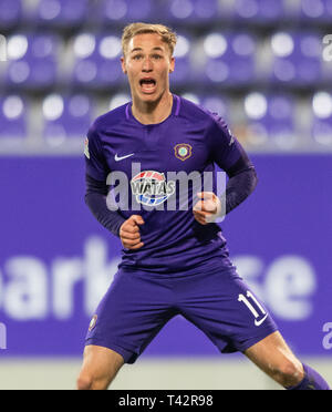 Aue, Germania. Xii Apr, 2019. Calcio: Seconda Bundesliga, Erzgebirge Aue - 1FC Heidenheim, XXIX Giornata nel Sparkassen-Erzgebirgsstadion. Aues Florian Krüger. Credito: Robert Michael/dpa-Zentralbild/dpa - NOTA IMPORTANTE: In conformità con i requisiti del DFL Deutsche Fußball Liga o la DFB Deutscher Fußball-Bund, è vietato utilizzare o hanno utilizzato fotografie scattate allo stadio e/o la partita in forma di sequenza di immagini e/o video-come sequenze di foto./dpa/Alamy Live News Foto Stock