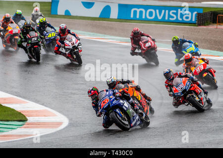 Valencia/Spagna - 11/18/2018 - i piloti passando per girare 4 sul primo giro del GP di Valencia Foto Stock