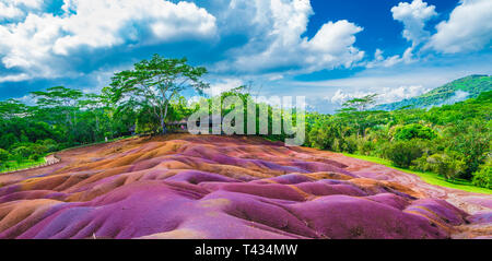 Sette terra colorata su Chamarel, isola Maurizio, Africa Foto Stock