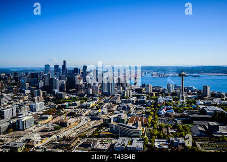 Vista aerea del paesaggio urbano di Seattle, Washington, Stati Uniti Foto Stock