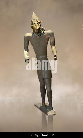 Hittita figura in bronzo con una maschera, Hittita periodo. Adana il Museo di Archeologia, Turchia. Foto Stock