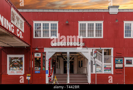 MONTEREY, CALIFORNIA - 13 Maggio 2016: Monterey ha attirato artisti sin dalla fine del XIX secolo e molti celebri pittori e scrittori hanno vissuto th Foto Stock