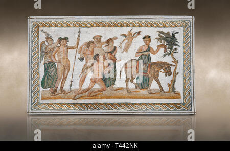 Immagine di un romano design mosaici raffiguranti scene della vita di Dioniso, dall'antica città romana di Thysdrus, casa di Sileno. Tardo II a e Foto Stock