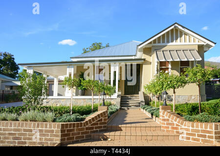 Australian Suburban tardo stile Federazione Home. Tamworth NSW Australia. Foto Stock