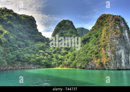 Cat Ba Island, Vietnam Foto Stock