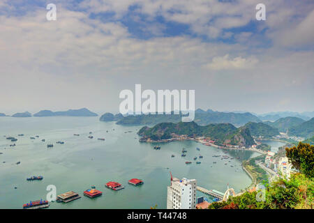 Cat Ba Island, Vietnam Foto Stock