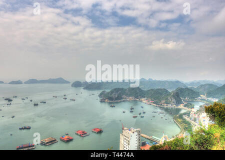 Cat Ba Island, Vietnam Foto Stock