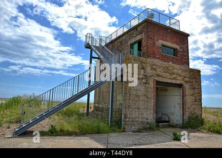 Ex bomba atomica e radar sito di test a Orford Ness, Orford, Suffolk, Regno Unito. Ora una zona umida del paesaggio e della natura di riserva. HDR effetto applicato. Foto Stock