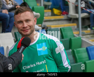 Windsor Park, Belfast, Irlanda del Nord, Regno Unito. Xiv Apr, 2019. 'My omaggio' - una celebrità partita di calcio organizzato da Sellebrity Soccer con Calum Best (figlio del compianto George Best, Irlanda del Nord e il Manchester United legenda) una delle forze trainanti, insieme con gli altri, dietro di esso. La manifestazione ha lo scopo di raccogliere fondi per NACOA (Associazione Nazionale per i bambini di alcolisti) e irlandesi FA Foundation. Azione dall'evento di oggi. Boxer Carl Frampton. Credito: David Hunter/Alamy Live News. Foto Stock