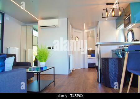 Waterlodge case galleggianti a Brighton Marina England Regno Unito. Foto Stock