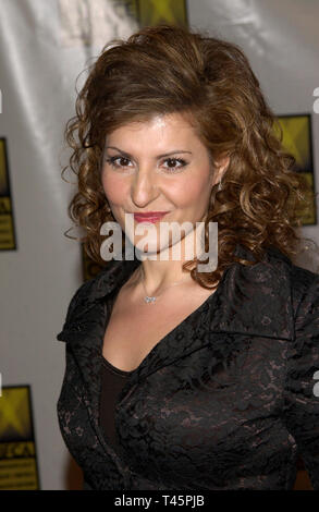LOS ANGELES, CA. 17 gennaio 2003: attrice NIA VARDALOS presso il Broadcast Film Critics ottava edizione critica' Choice Awards presso il Beverly Hills Hotel. © Paul Smith / Featureflash Foto Stock