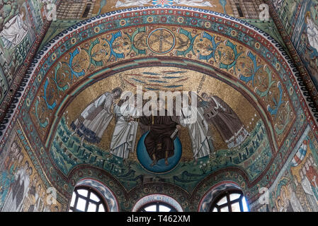 RAVENNA, Italia 2018 agosto 03: i mosaici della Basilica di San Vitale a Ravenna Foto Stock