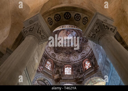 RAVENNA, Italia 2018 agosto 03: i mosaici della Basilica di San Vitale a Ravenna Foto Stock