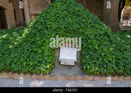 RAVENNA, Italia 2018 agosto 03: Luogo dove Dante le ossa si addormentò durante la Seconda Guerra Mondiale nella città di Ravenna in Italia Foto Stock