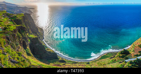 Vista aerea dalla massima Cabo Girao, isola di Madeira, Portogallo Foto Stock