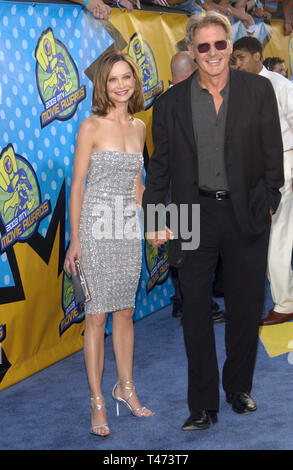 LOS ANGELES, CA. 31 maggio 2003: Harrison Ford e Calista Flockhart al 2003 MTV Movie Awards di Los Angeles. Foto Stock