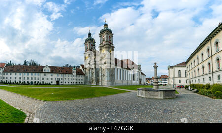 San Gallo, SG / Svizzera - Aprile 8, 2019: la storica cattedrale e il monastero nella città svizzera di San Gallo Foto Stock