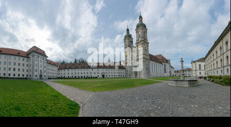 San Gallo, SG / Svizzera - Aprile 8, 2019: la storica cattedrale e il monastero nella città svizzera di San Gallo Foto Stock