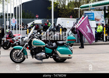 22000 moto rode attraverso Londra il 12 aprile 2019 per protestare contro la repressione del soldato F per Bloody Sunday Foto Stock