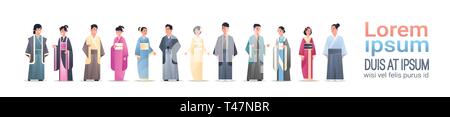 Impostare asian uomini donne che indossano abiti tradizionali persone nazionali nel costume antico posa permanente in cinese o giapponese maschio femmina i personaggi dei cartoni animati Illustrazione Vettoriale