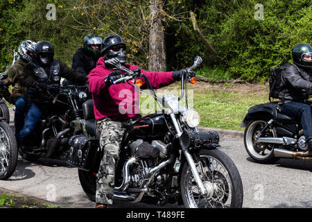 22000 moto rode attraverso Londra il 12 aprile 2019 per protestare contro la repressione del soldato F per Bloody Sunday Foto Stock