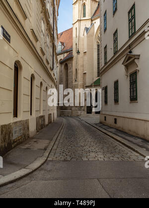Vienna, Austria, 23 febbraio 2019. Piccolo cobblestine lane nella città vecchia Foto Stock