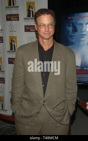 LOS ANGELES, CA. Ottobre 21, 2003: Attore Gary Sinise all'Hollywood premiere del suo nuovo film La Macchia Umana. Foto Stock