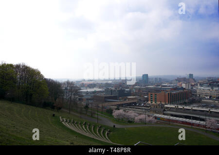 Vista sulla stazione di Sheffield verso Bramall Lane Foto Stock