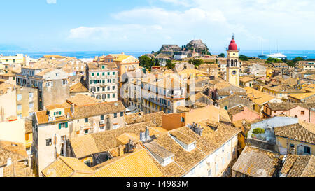 Vista panoramica di Kerkyra, capitale dell'isola di Corfu Foto Stock