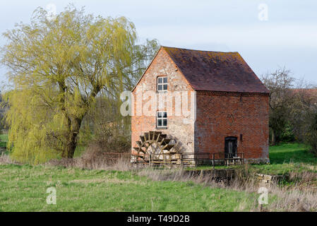 Hartpury Mill, Highleadon, Gloucestershire, UK mattone Il Grade ii Listed è un mulino ad acqua Foto Stock