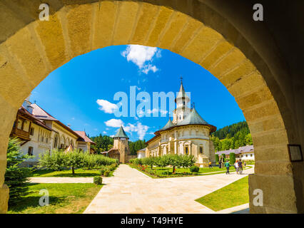 Monastero di Putna, cristiano-ortodossa, della Moldavia Bucovina, Romania Foto Stock
