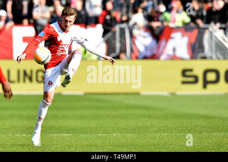 Utrecht, Paesi Bassi. Xiv Apr, 2019. Nieuw Galgenwaard, stagione 2018 / 2019, Eredivisie, FC Utrecht player Rico Strieder durante la partita FC Utrecht - Vitesse 0-0 Credito: Pro scatti/Alamy Live News Foto Stock