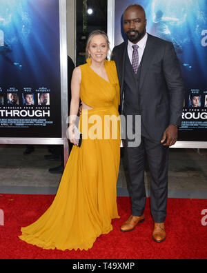 Iva Colter, Mike Colter 242 frequentare la premiere del XX Century Fox "breccia" a Westwood Regency teatro di Aprile 11, 2019 a Los Angeles, California. Foto Stock