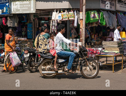 Tipico orizzontale streetview di Pondicherry, India. Foto Stock