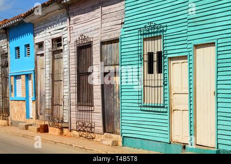 Remedios a Cuba - tipico della città vecchia architettura in legno. Vista astratta. Foto Stock