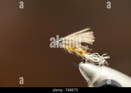 Fly fishinig, Costruzione mosche ganci close up Foto Stock