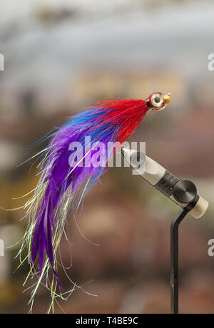 Fly fishinig, Costruzione mosche ganci close up Foto Stock