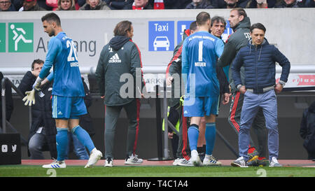 Duesseldorf, Deutschland. Xiv Apr, 2019. Pregiudizio il portiere Manuel Neuer (Bayern Munich). Il portiere Sven Ulreich (FC Bayern Monaco di Baviera, l.) verrà a sostituire in lui. pullman Niko Kovac (Bayern Munich) delusi di destra. GES/Soccer/1. Bundesliga: Fortuna Düsseldorf - FC Bayern Monaco di Baviera, 14.04.2019 Calcetto: 1° Campionato: Fortuna Dusseldorf vs FC Bayern Monaco, Dusseldorf, 14 Aprile 2019 | Utilizzo di credito in tutto il mondo: dpa/Alamy Live News Foto Stock