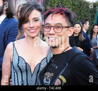 Los Angeles, California, Stati Uniti d'America 15 Aprile 2019 l'attrice Linda Cardellini e produttore James Wan frequentare la premiere della maledizione di La Llorona il 15 aprile 2019 presso il teatro egiziano in Los Angeles, California. Foto di Barry re/Alamy Live News Foto Stock