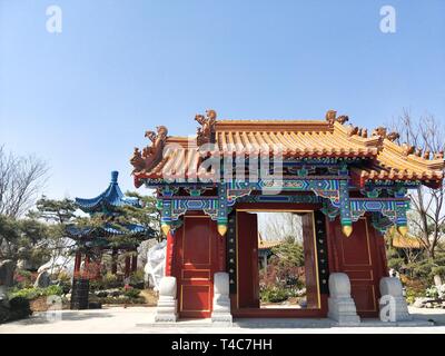 Pechino, Cina. Xv Apr, 2019. Foto scattate con un telefono cellulare mostra una scena sul sito per il prossimo 2019 Beijing International mostra ortoculturale Yanqing nel distretto di Pechino, capitale della Cina, 15 aprile 2019. Credito: Wei Mengjia/Xinhua/Alamy Live News Foto Stock