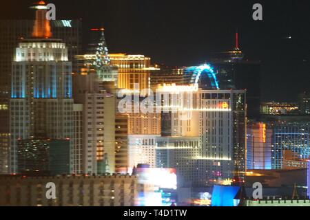 Notte sfocata scena di tempo di alcuni di Las Vegas iconici punti di riferimento Foto Stock