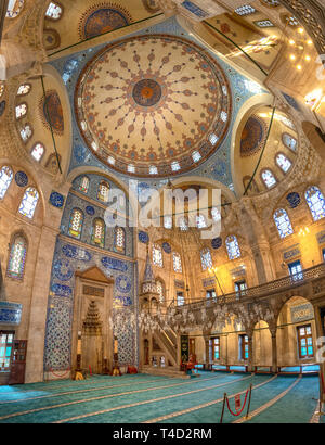 ISTANBUL, TURCHIA. Interno della moschea di Sokullu Mehmet Pasha costruita da Mimar Sinan nel 1578. Nel centro storico. Foto Stock