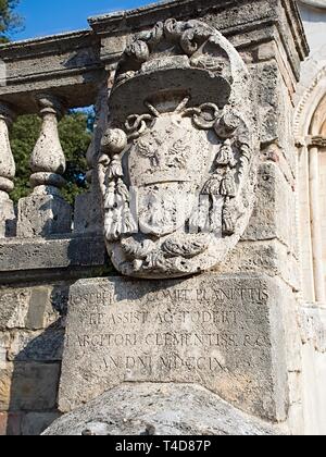 Todi Umbria Italia. Chiudere oltre l'architettura esterna e l'elemento artistico in "Santa Maria Annunziata " cattedrale costruita nel XII secolo. Alcuni Foto Stock