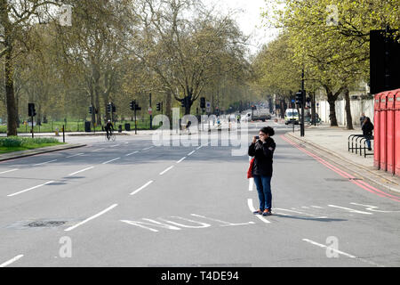 Estinzione clima di ribellione manifestanti bloccano strade nel centro di Londra Foto Stock