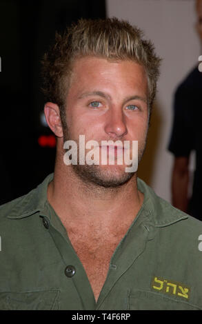 LOS ANGELES, CA. Marzo 29, 2004: Attore Scott Caan (figlio di James Caan) presso il world premiere in Hollywood, di camminare alto. Foto Stock