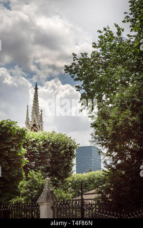 Parigi Storica opinioni con la cattedrale di Notre Dame de Paris e alcuni altri religiosi e architetture tipiche Foto Stock