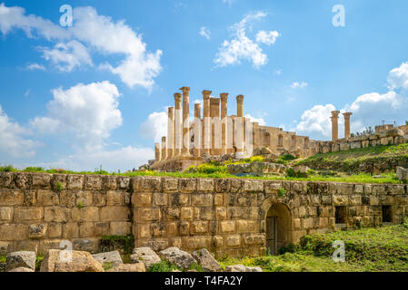 Tempio di Zeus in Jerash, Amman, Giordania Foto Stock