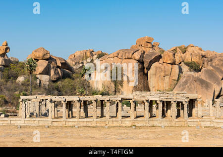 Rovine di Sule Bazaar, Hampi, India Foto Stock