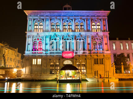 Casino di Venezia illuminata di notte, Ca' Vendramin Calergi, Grand Canal, Venezia, Italia Foto Stock