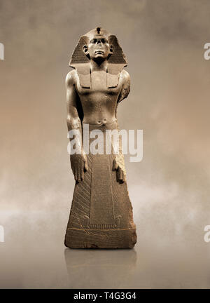 12 dinastia egizia statua del re Amenemhet III pregando. 1840-1800 BC, Memphis. Il Neues Museum di Berlino. Cat non AM1121 Foto Stock